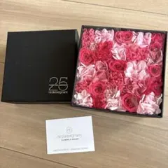 お値下げ　Nicolai Bergmann 25周年記念 プリザーブドフラワーのサムネイル