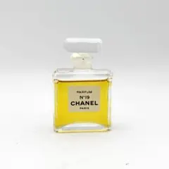 シャネル　N°19　パルファム　14ml