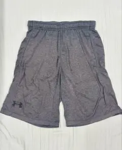 UNDER ARMOUR ハーフパンツ　Mサイズのサムネイル