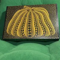 草間彌生さんの黄かぼちゃパズル - メルカリ
