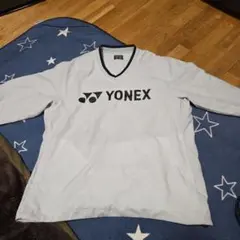 YONEX ホワイト Vネックシャツ