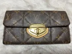 Item thumbnail for item 9d4fbd5e-8962-40f5-a344-77403413d8a7