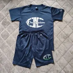 ChampionTシャツ、ハーフパンツセット売り