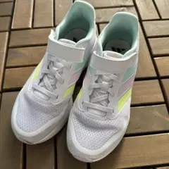 アディダス21cmスニーカー ホワイト/ピンク