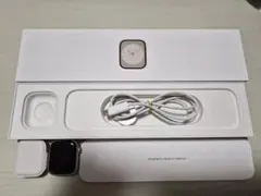 AppleWatch シリーズ8 41mm スターライト本体