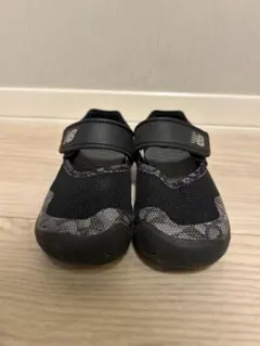 New Balance ブラック/グレー サンダル 16.0cm