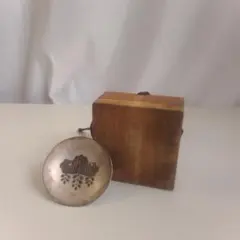 Item thumbnail for item 875ffd4a-cfb7-46dd-aeea-ca893b3d7646