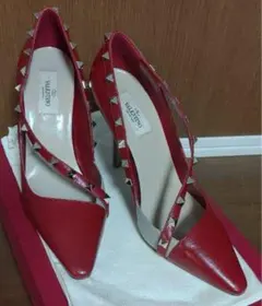 VALENTINO スタッズ パンプス