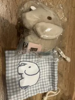 ミッフィーいちばんくじ 象のぬいぐるみキーホルダーときんちゃく