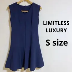 LIMITLESS LUXURY ネイビーフレアワンピース　ドレスのサムネイル