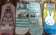 新品未使用品キャラクターソックス 4足セット 23-25cm　ちいかわスヌーピー