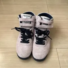 Item thumbnail for item 3c29a3e9-5a1d-4fbe-8961-92f8d40269ed