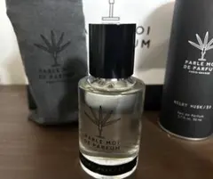 伊勢丹購入　Parle Moi de Parfum Milky Musk 39のサムネイル