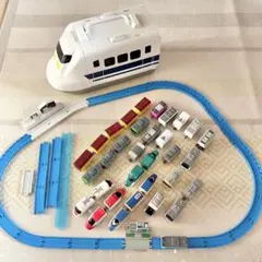 カプセルプラレール　車両　レール　ゼンマイ車　駅　ビル　セット