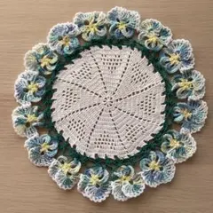 40】マーガレットと薔薇のドイリー 直径約25cm - メルカリ