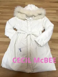CECIL McBEEセシルマクビー　ダウンコート白（クリーニング済み）