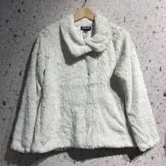 PATAGONIA フェイクファーブルゾン　パタゴニア　ポリエステル　ホワイトのサムネイル