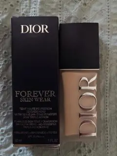 Dior FOREVER SKIN WEAR 0N リキッドファンデーションのサムネイル