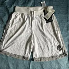 【新品未使用】HYDROGEN TECH SHORTS ハーフパンツのサムネイル