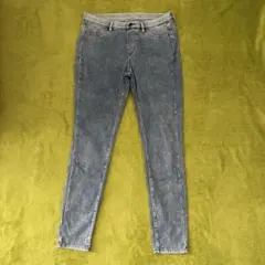 Lサイズ　UNIQLO　スキニーパンツ　ストレッチあり　デニムブルー　レディース