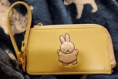 【新品未使用】ミッフィーリール付パスケース