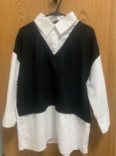 ZARA黒と白のVネックニットベスト