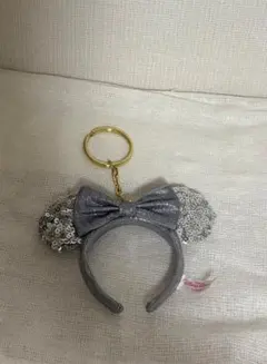 ミニーマウスカチューシャシルバーキーホルダー