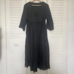 グレーの長袖ロングカーディガン　ロペピクニック