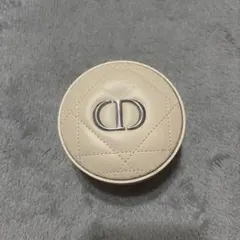 【ほぼ未使用】DIOR スキンフォーエヴァークッションパウダー　ラベンダー