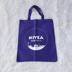 Item thumbnail for item 36845285-3f8e-4a38-842f-49d11dd96db7