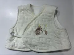 ベビーベスト クリーム色刺繍付き