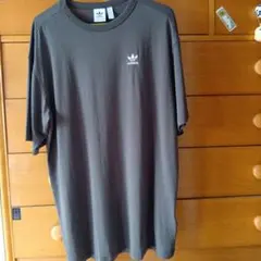 アディダス Tシャツワンピース S　バックプリント