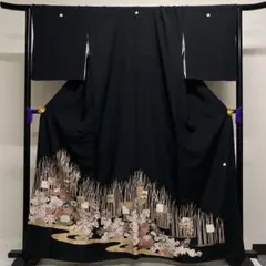黒留袖　作家もの　金彩　翁　人物　身丈155　裄62.5　正絹　着物　031tz 黒留袖 金彩 身丈162 裄67 トクサ 菊花 牡丹 着物 053b - メルカリ