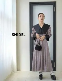 SNIDEL ビッグカラー クラシカルプリントワンピース WEB限定発売品 美品