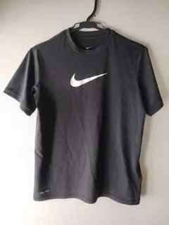 匿名・当日〜翌日配送　NIKE ナイキ Ｔシャツ 145cm Mサイズ キッズ