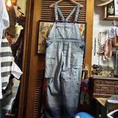 ボロの美学。モールスキンオーバーオールブルーフェード