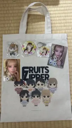FRUITS ZIPPER トートバッグ 仲川瑠夏トレカ 早瀬ノエル缶バッジ