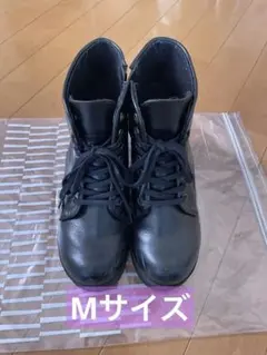 ジッパー付き ブラックブーツ ヒール5cm