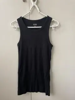 COS・タンクトップのサムネイル