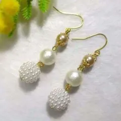 ハンドメイドピアス　733　　　　　　　色々パールビーズのピアス