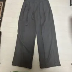GUグレー プリーツ入り ワイドパンツ