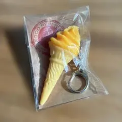 食品サンプル　アイスクリームコーン キーホルダー