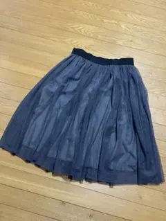 膝下丈チュールスカート