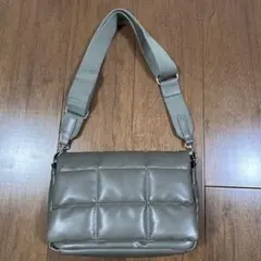 レプシィムLEPSIM キルティングショルダーバッグ カーキ