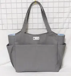 デニム・グレイのサイドポケット付きトートバッグ