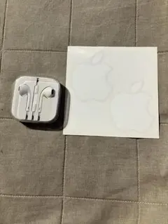 Apple EarPods 有線イヤフォン ホワイト　シールのセット