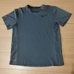 ナイキ　ドライフィット　ランニングシャツ