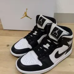 Air Jordan ブラック/ホワイト ハイカットスニーカー