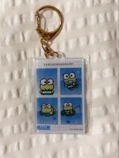 【まとめ買い100円引】サンリオ　証明写真　アクリルキーホルダー　けろっぴ