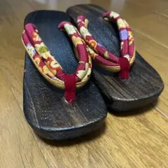 下駄　草履　赤色花柄鼻緒